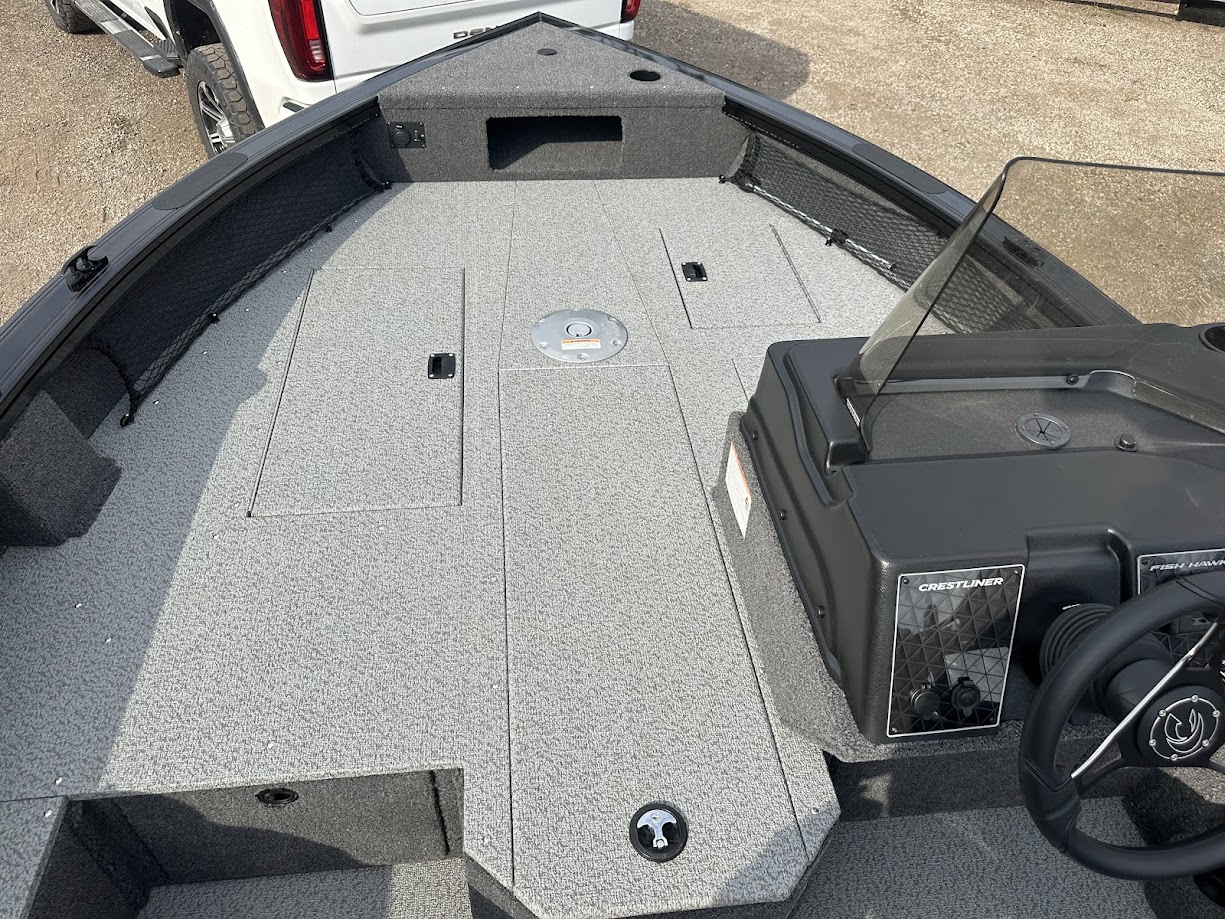 2025 Crestliner 1750 FISH HAWK Side console, Jump seat. 150hp Mercury! - Photo 12